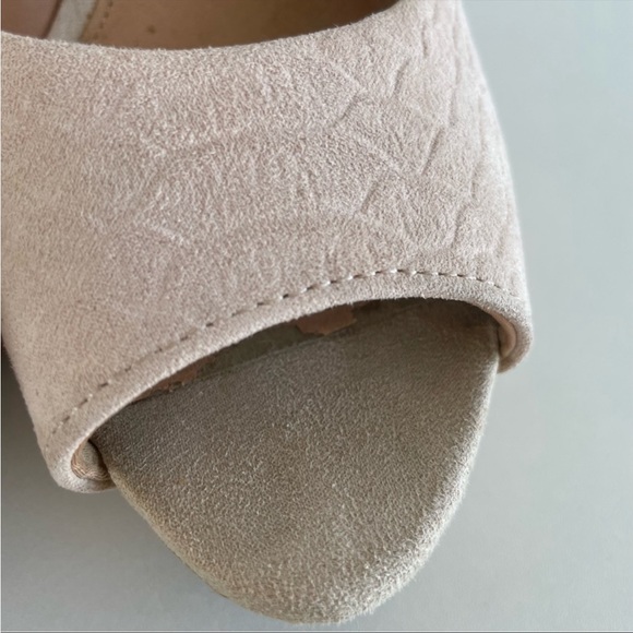 H&M Snake-Print Faux Suede Cork Platform Wedge Heel Pale Pink Women's Size 7.5 - Picture 10 of 10